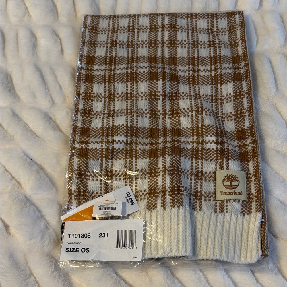 ***NEW*** Timberland Tan and White Patterned Scarf C3